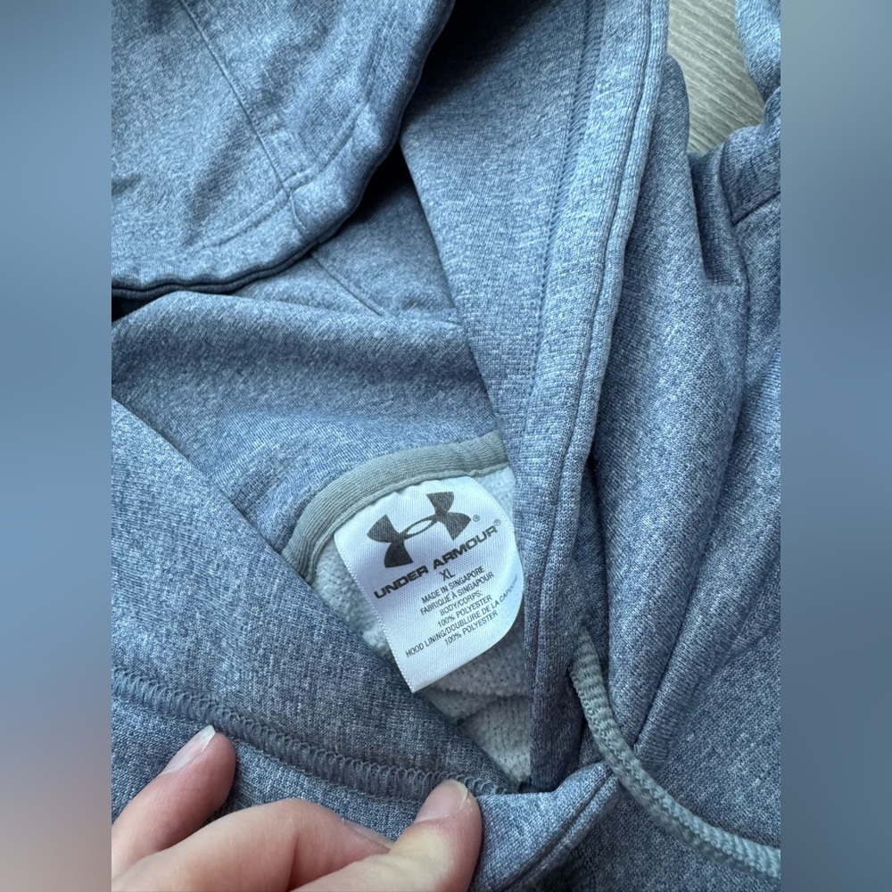 Under Armour ColdGear Fleece Hoodie Athletic Essentials Warm Running Training - Picture 2 of 3